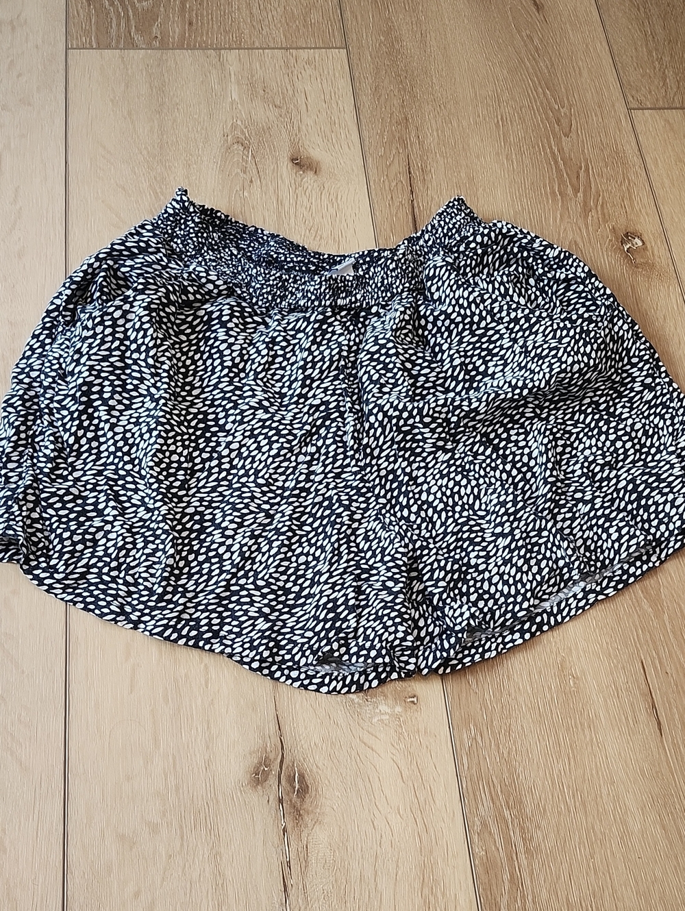 Old Navy Black & White Printed Shorts, Girls Large 10/12